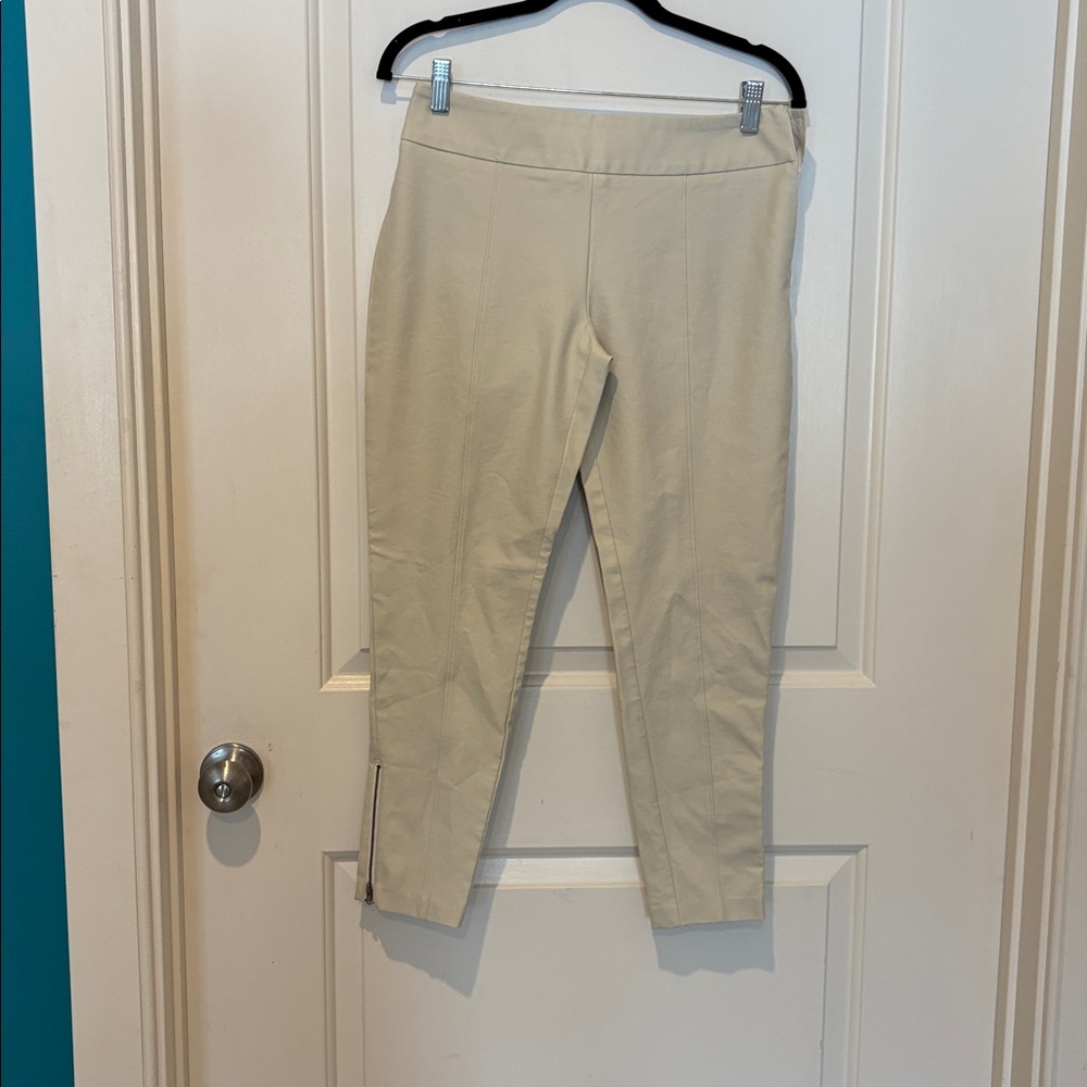 Last call, NWOT- Lands' End Cream Skinny Leg Pants with bottom zippers, 4/6P
